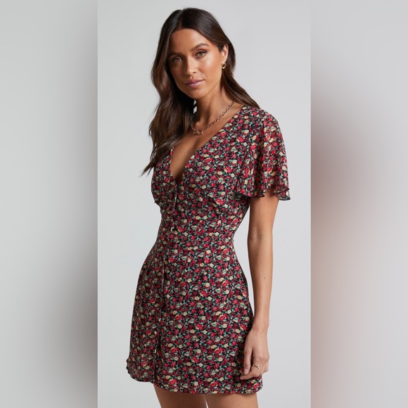 ๐ Floral Mini Dress - Picture 5 of 5